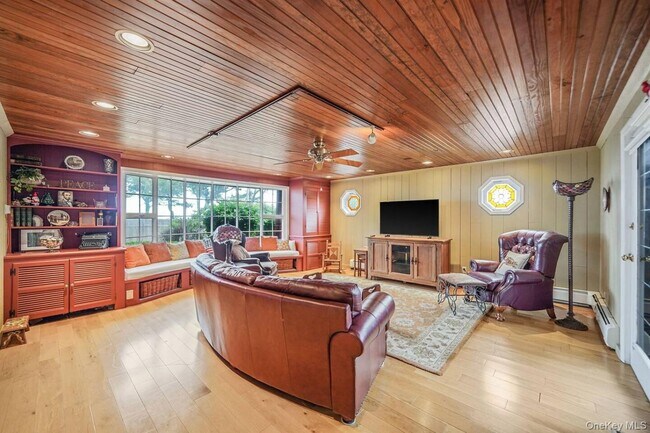 Building Photo - 479 Asharoken Ave