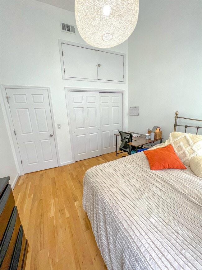 Building Photo - 42 Prospect St