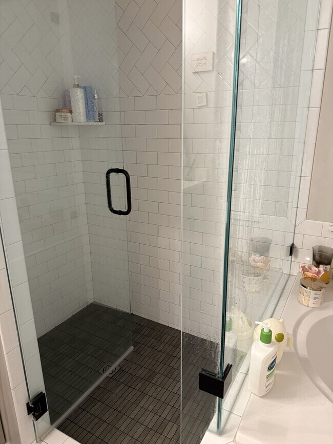 Building Photo - 46 S 2920 W