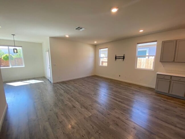 Building Photo - Kiley Ranch Spanish Springs Sparks Single ...