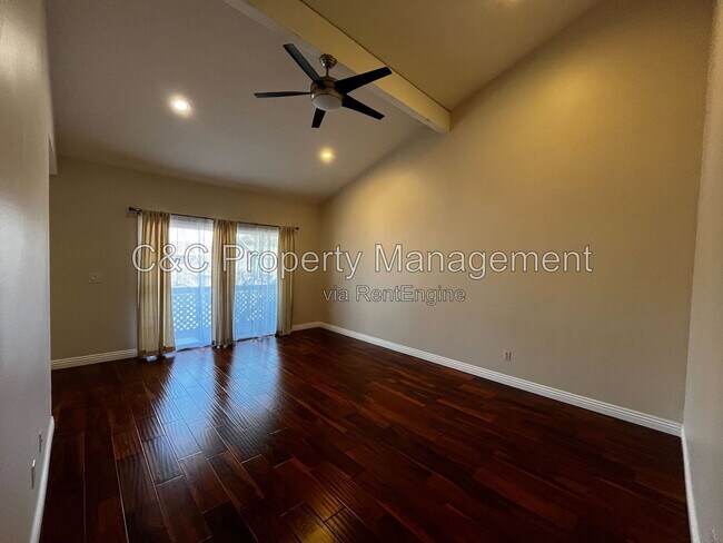 Building Photo - 700 W La Veta Ave