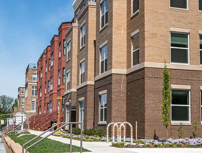 Building Photo - The Robeson at Spring Flats