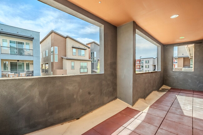 Building Photo - 7050 W Carter Dr