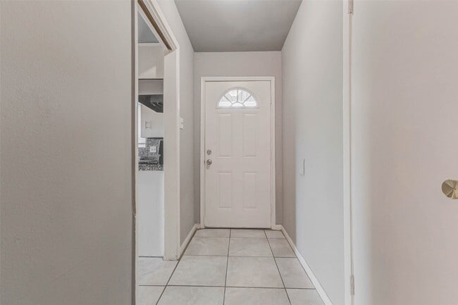 Building Photo - 3918 Dalmatian Dr