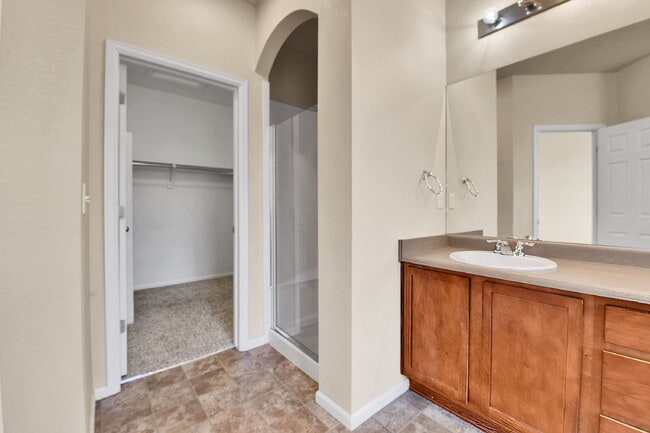Building Photo - $2,550.00, 2, 2-bed, 2 bath in Northglenn ...
