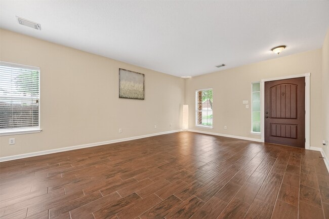 Building Photo - 10427 Lyndon Meadows Dr