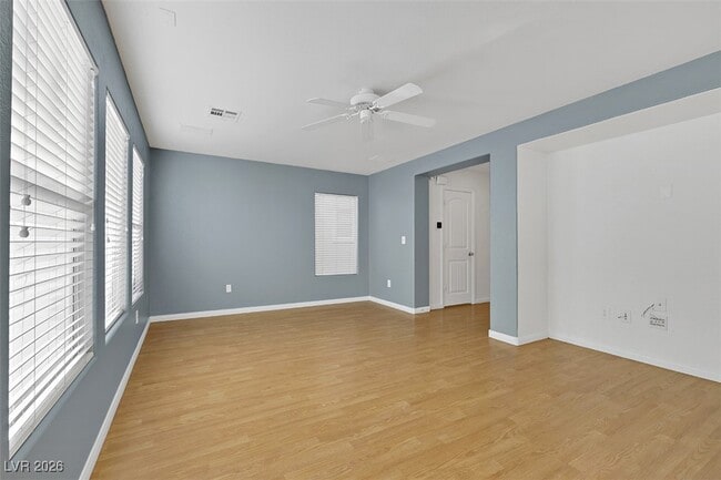 Building Photo - 321 Copper Pine Ave