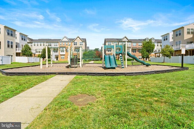 Building Photo - 8317 Horned Owl Ln