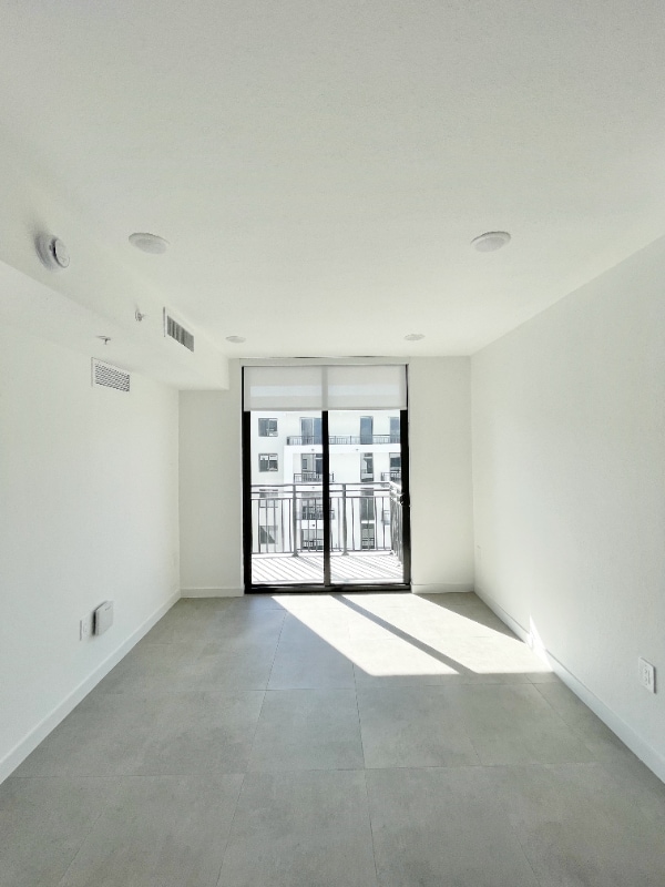 Building Photo - 1901 Van Buren St