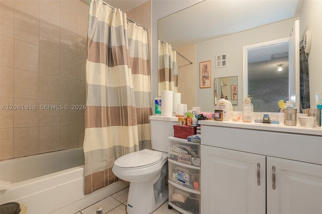 Building Photo - 6768 SW 39th St