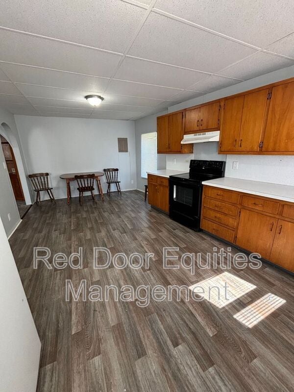 Building Photo - 403 W Wheeling St
