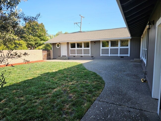 Primary Photo - 2203 Gainsborough Ave