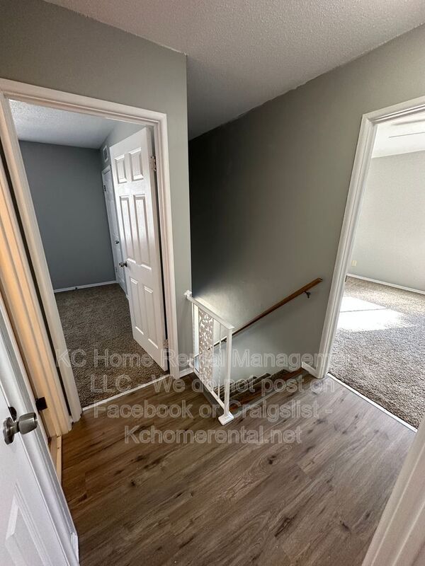 Building Photo - 9338 Bluejacket St