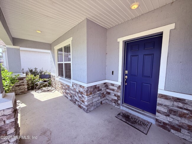 Building Photo - 2563 Lantana Ln