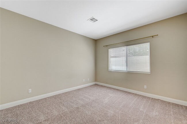 Building Photo - 877 Veranda View Ave