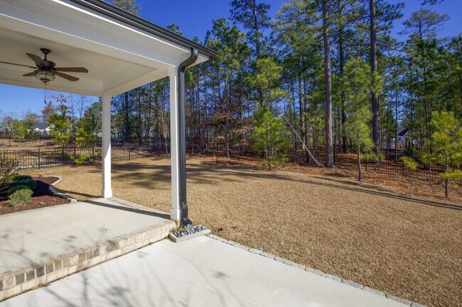 Building Photo - Charming 4 Bedroom Rental Home with Spacious Layout in Carthage, NC!