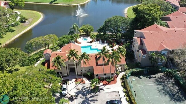 Building Photo - 1705 Palm Cove Blvd