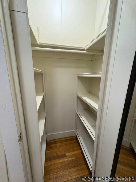 Building Photo - 33 Lancaster Terrace