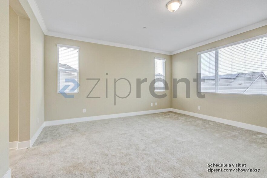 Building Photo - 778 Hydrangea Dr