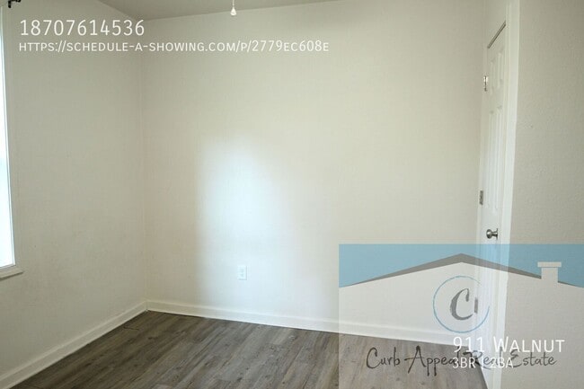 Building Photo - 911 Walnut-