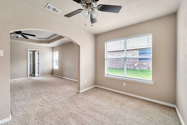 Building Photo - 2103 Coy Dr