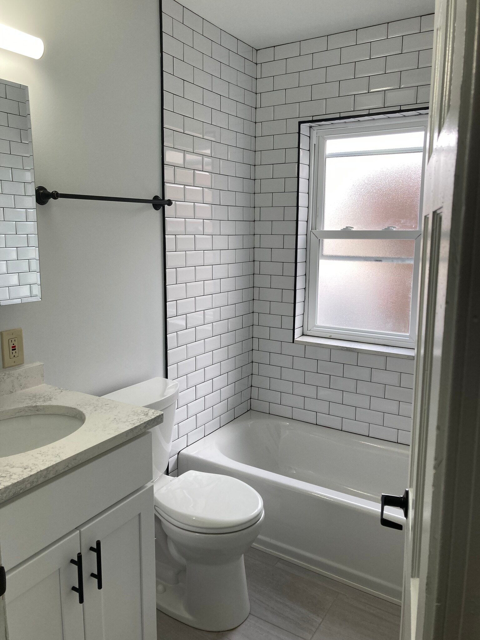 Building Photo - 2515 Frankford Ave