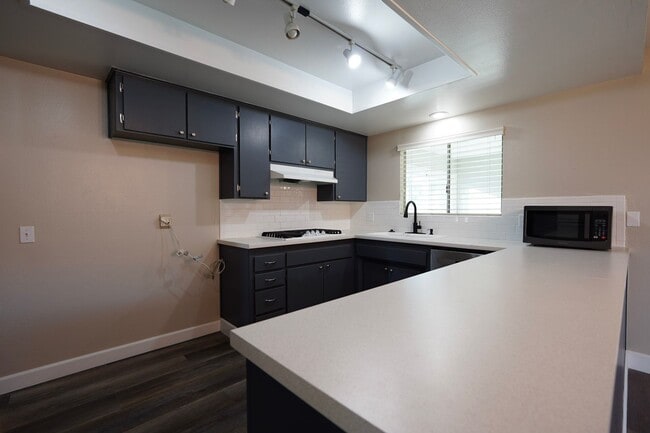 Building Photo - Beautiful Yucaipa Home with Private Garage