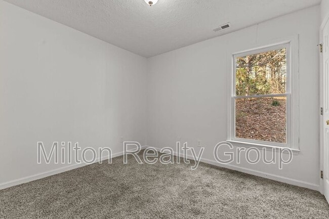 Building Photo - 1521 Kara Ct