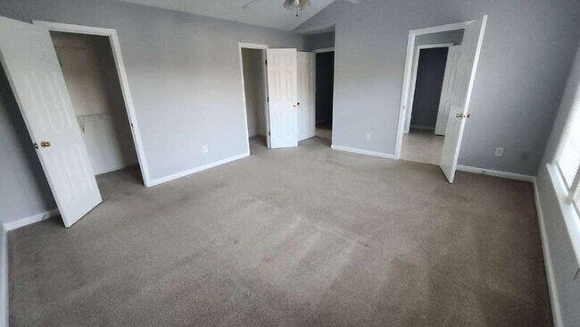 Building Photo - 370 Darter Run NW