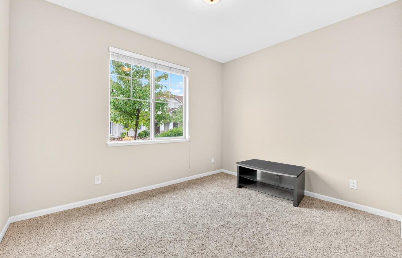 Building Photo - 9424 Malbec St