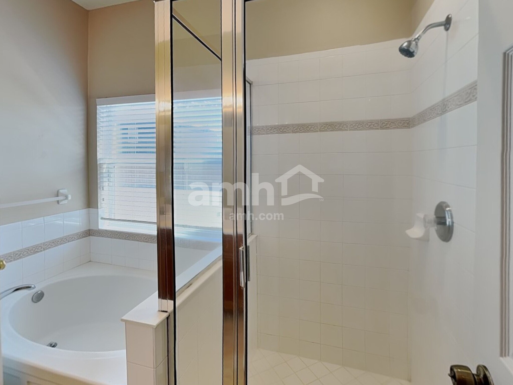 Building Photo - 7529 Dragon Fly Loop