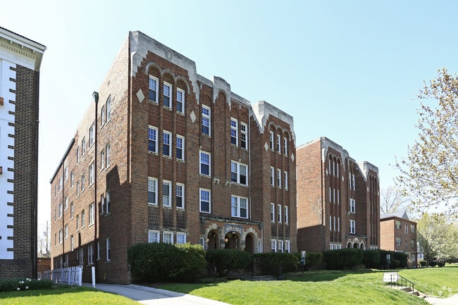 Primary Photo - Wingate Apartments