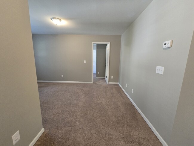 Building Photo - 3917 Valley Side Ct