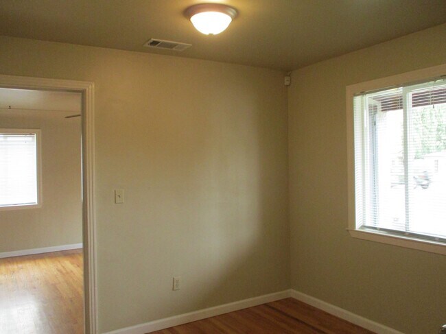 Dinning room - 217 El Vista Ave