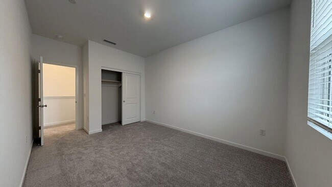 Building Photo - 26654 Indigo Way