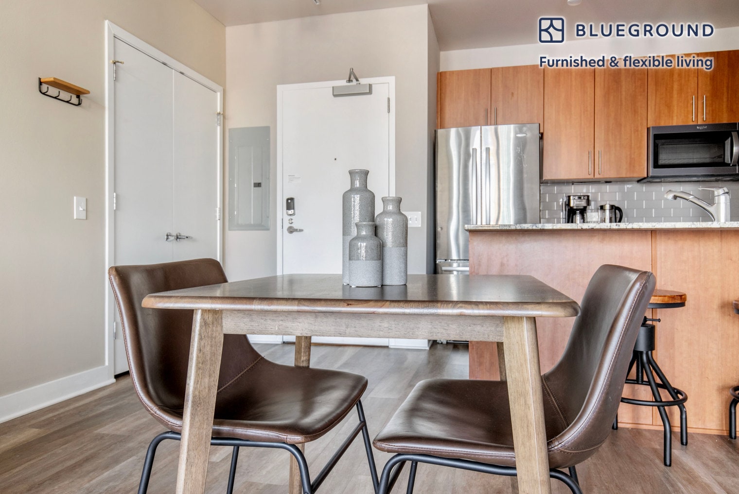 Building Photo - 505 N State St