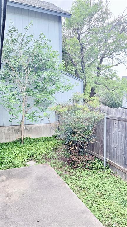 Building Photo - 1411 Gracy Farms Ln