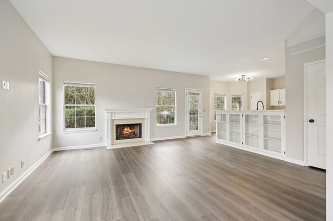 Building Photo - 184 Crestfield Pl