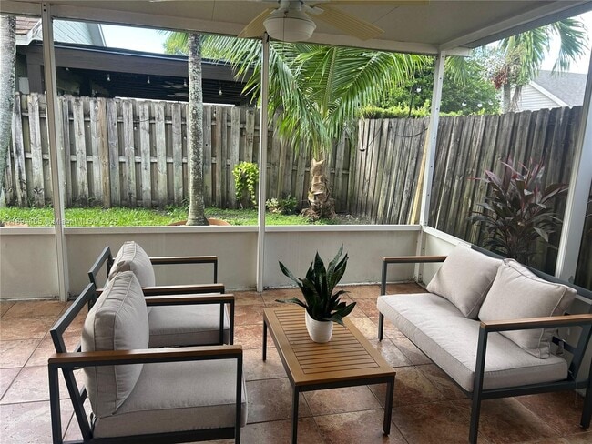 Building Photo - 277 SW 159th Terrace