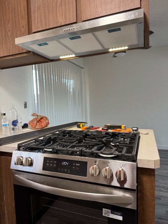 Building Photo - Bardon