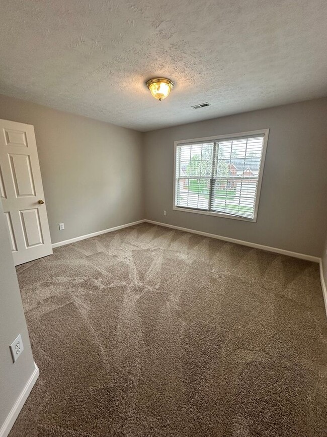 Building Photo - 9215 Eminence Ct
