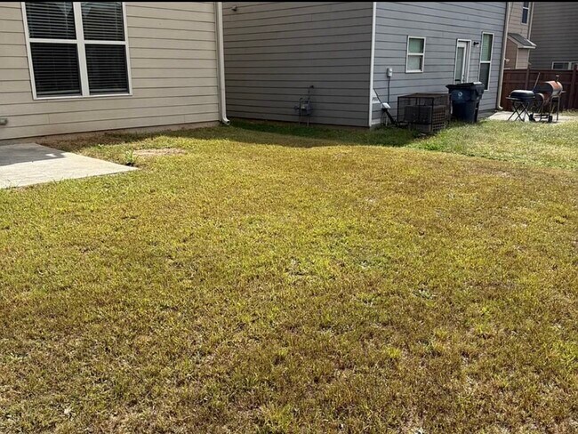 Building Photo - 5881 San Gabriel Ln