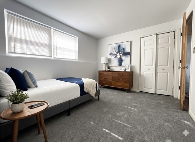 Building Photo - Bright 2-Bedroom Condo in Presidential Par...