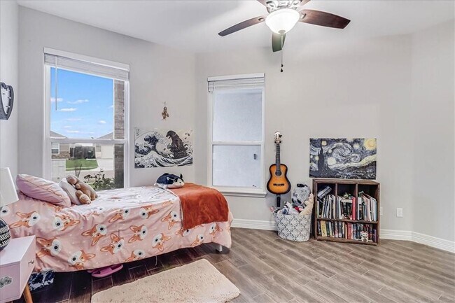 Building Photo - 3833 Pennine Way