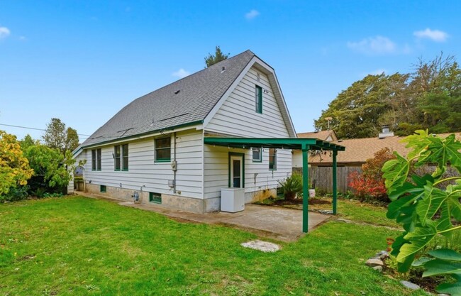 Building Photo - Discover Comfort & Charm in a Prime Location: 2BD/1B Single-Family Home!