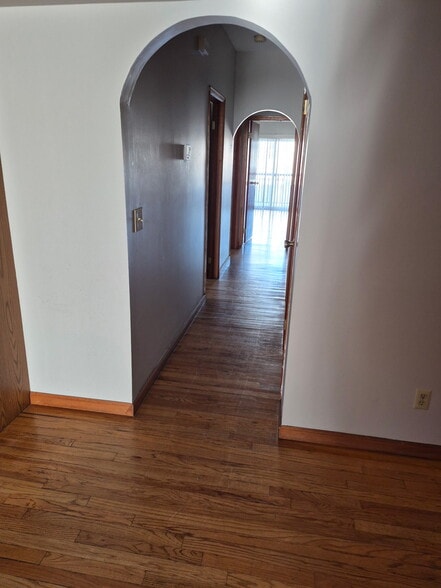 Building Photo - 16 Marne St