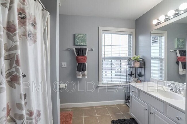 Building Photo - 1515 Towne Park Ln