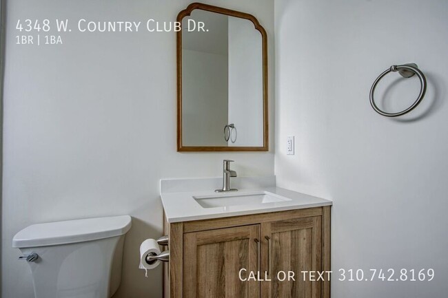 Building Photo - 4348 Country Club Dr