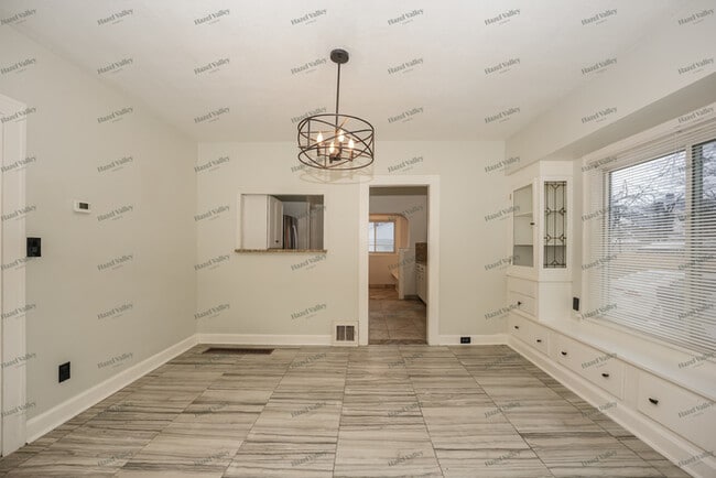 Building Photo - 3579 W 129th St