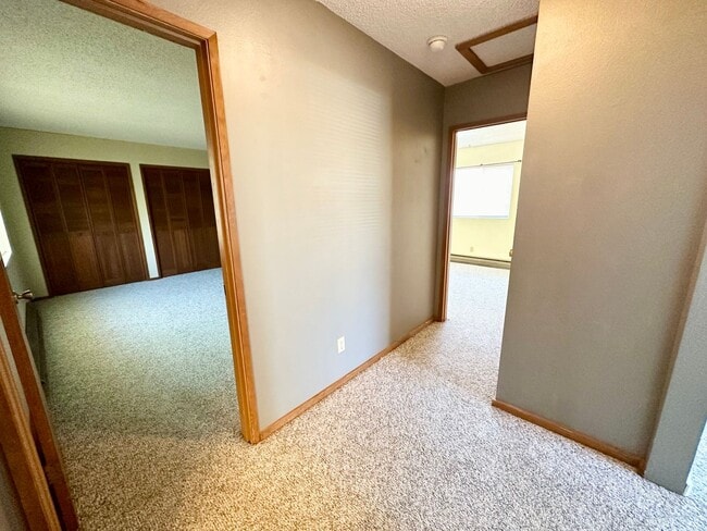 Building Photo - 2 Bedroom 1 Bathroom Home with Acreage in Town